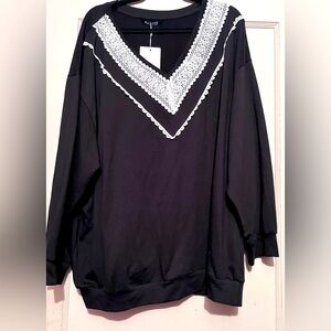 BloomChic NWT SWEATER 22/24